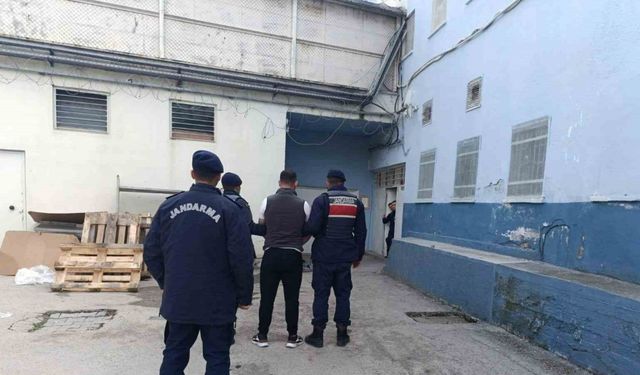 ’Hırsızlık’ suçundan 17 yıl hapis cezasıyla aranan şahıs yakalandı