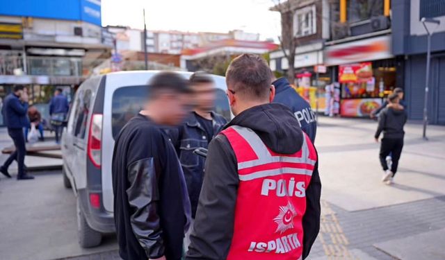 Isparta’da 7 günde toplam 2 bin 417 sürücüye cezai işlem