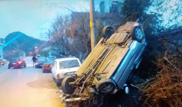 Isparta’da kontrolden çıkan otomobil takla attı, 20 yaşındaki sürücü ağır yaralandı