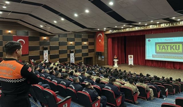 Jandarmadan güvenli motosiklet kullanımı eğitimi