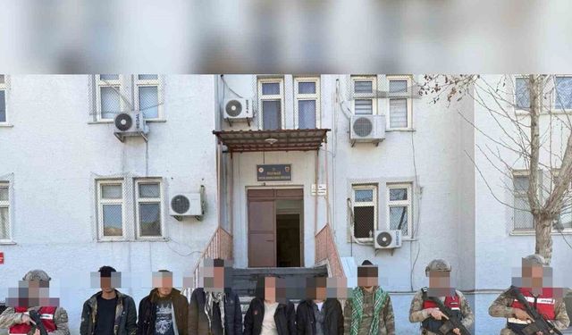 Jandarmadan kaçak göçmen operasyonu