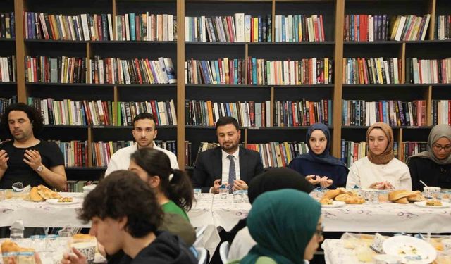 Kağıthane Belediyesi’nden gençlere özel iftar programı