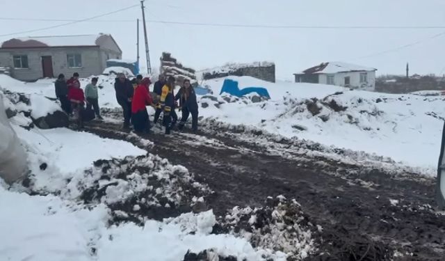 Kars’ta ekipler boynu kırılan yaşlı kadın için seferber oldu