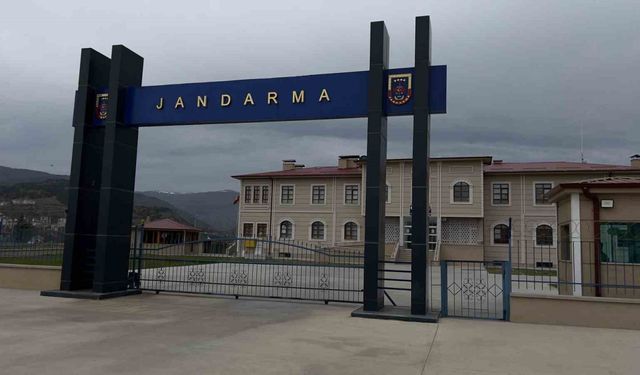 Kastamonu’da 12 yıl hapis cezasıyla aranan şahsı jandarma yakaladı