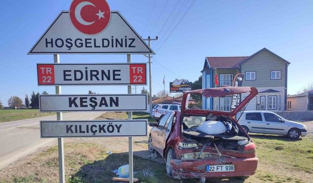 Keşan’da iki otomobilin çarpıştığı kazada 3 kişi yaralandı