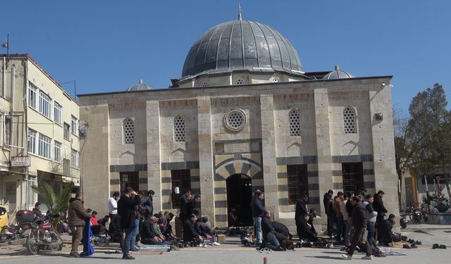 Kilis’te Ramazan’ın ilk cuma namazı kılındı