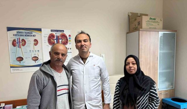 Kırşehir’de bir kişinin böbreğinden 6 santim büyüklüğünde taş çıkartıldı