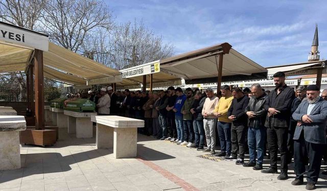 Konya’da boşanma aşamasındaki kocası tarafından öldürülen kadın son yolculuğuna uğurlandı