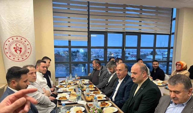 KYK yurdunda iftar buluşması