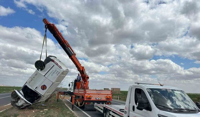 Mardin’de kamyonet takla attı: 1 yaralı