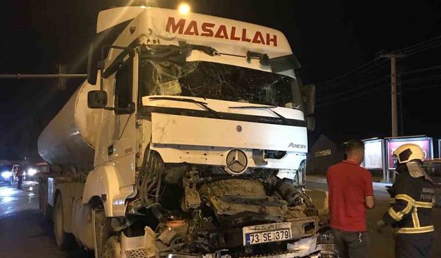 Mardin’de tır ile tanker çarpıştı: 1 yaralı