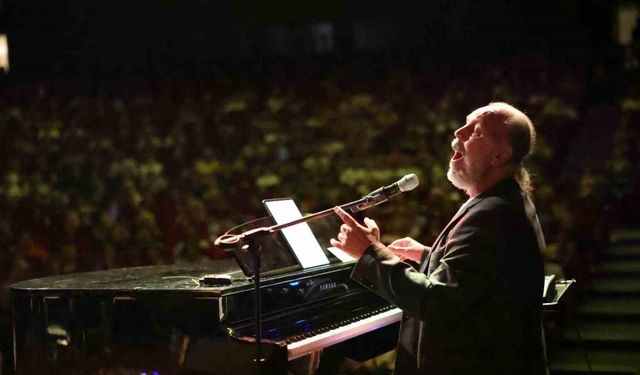 Merkezefendi’de Fatih Erkoç’tan unutulmaz Ramazan konseri