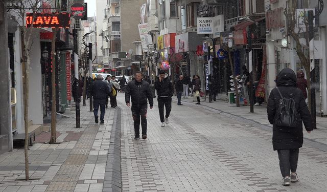 Meteoroloji uyarmıştı: O ilde kar başladı