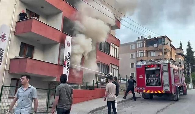 Öğrencilerin kaldığı evde çıkan yangın söndürüldü
