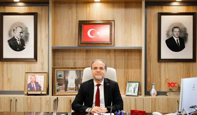 Rektör Uslu: "14 Mart, bağımsızlık ruhunun tıp öğrencileri tarafından haykırıldığı gündür"