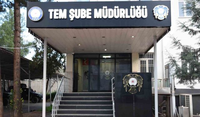 Sahte kimlikle polise takılan şüphelinin 49 dosyadan 37 yıl ceza aldığı ortaya çıktı
