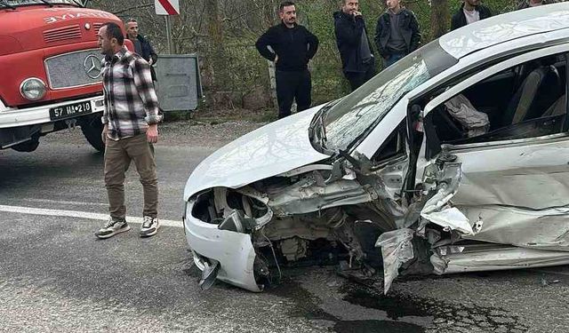 Sinop’ta iki otomobil çarpıştı: 7 yaralı