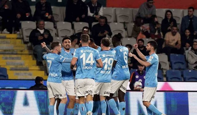 Trendyol Süper Lig: Başakşehir: 0 - Trabzonspor: 1 (İlk yarı)