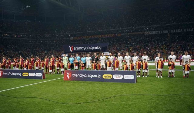 Trendyol Süper Lig: Galatasaray: 0 - Antalyaspor: 0 (Maç devam ediyor)