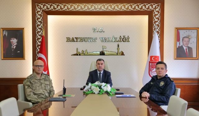 Ülke genelinde alınacak güvenlik, trafik ve asayiş tedbirleri değerlendirildi
