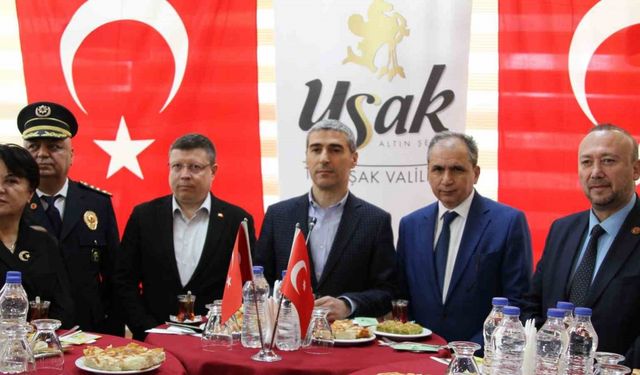 Uşak protokolü bayramlaşma töreninde buluştu