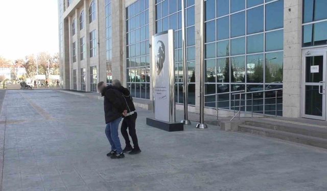 Uşak’ta 1 uyuşturucu satıcısı tutuklandı