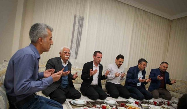 Vali Ali Çelik, Korkmaz ailesinin iftar sofrasına konuk oldu