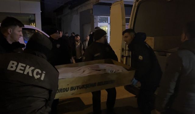 Yalnız yaşayan genç kadın evinde asılı halde bulundu