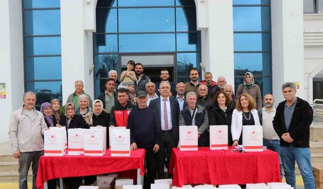Yalova’da 63 çiftçiye 215 kilo fasulye tohumu dağıtıldı