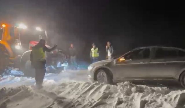 Yozgat’ta mahsur kalan araçlar kurtarıldı