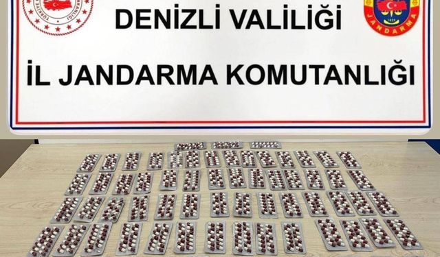 Yüklü miktarda uyuşturucuyla yakalanan 2 şüpheli tutuklandı