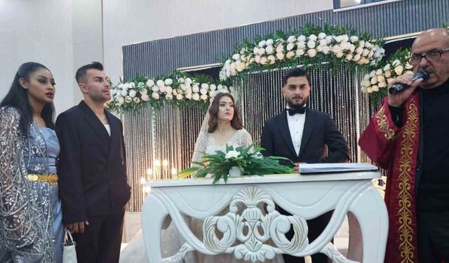Abdülkerim Bardakcı’dan, Şanlıurfa’da halay şov