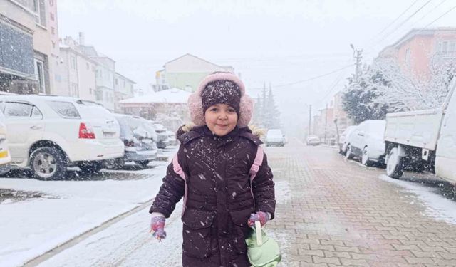 Afyonkarahisar nisan ayında kış mevsimini yaşadı