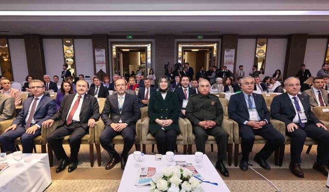 Afyonkarahisar’da 8. Tıbbi ve Aromatik Bitkiler Çalıştayı devam ediyor