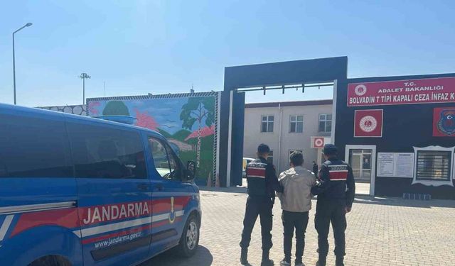 Afyonkarahisar’da hapis cezasıyla aranan şahıs yakalandı