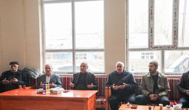 Ağrı Valisi Koç’tan Burak ailesine taziye ziyareti