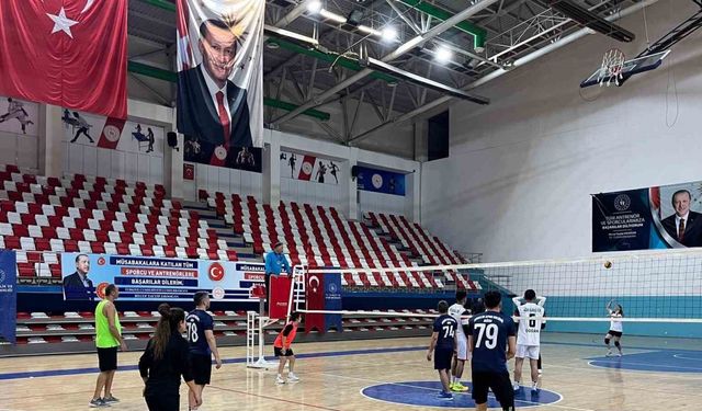 Ağrı’nın en büyük voleybol turnuvası başladı