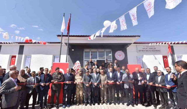 Ahlat’ta Şehit Mesut Ardıç’ın adı ASM’de yaşatılacak