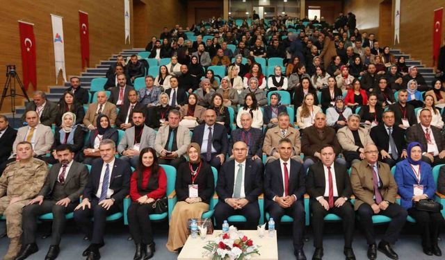 AİÇÜ ev sahipliğinde "Ailenin korunması ve güçlenmesi" temalı il eylem planı çalıştayı başladı