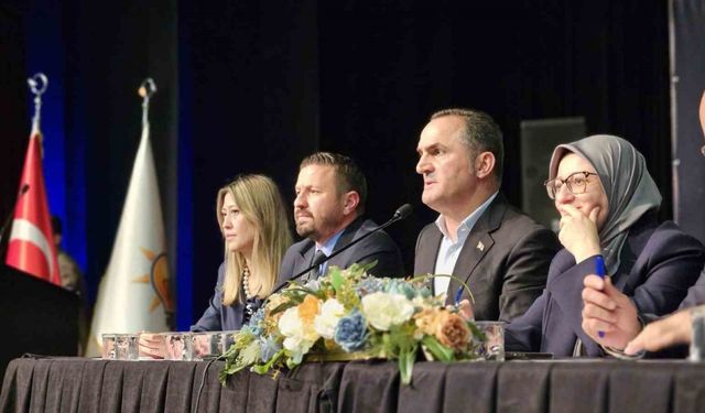 AK Parti Genel Başkan Yardımcısı Belgin Uygur: "Yolsuzlukların üstünü örtmeye çalışıyorlar"