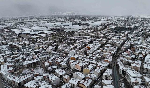 Bahar ayında Bolu’da kış güzelliği havadan görüntülendi