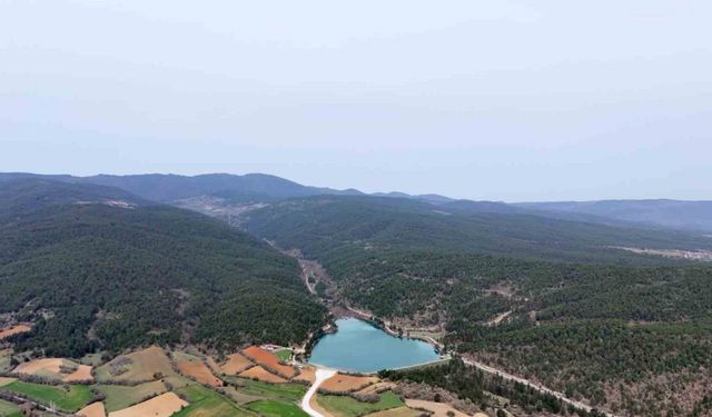 Baharın renkleriyle ayrı bir güzelliğe bürünen Kastamonu mest ediyor