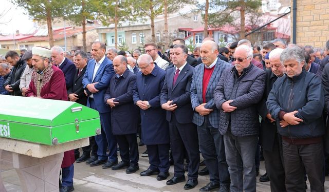 Bakan Güler, Bayburt’ta cenaze namazına katıldı