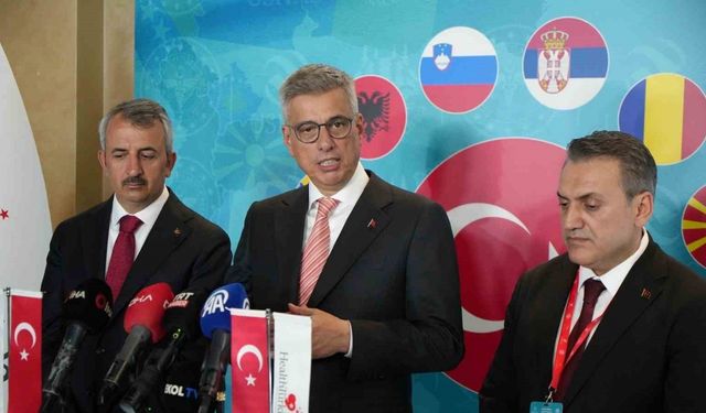 Bakan Memişoğlu: "(İstanbul depremi) Şu anda hastanelerimizde 32 yaralımız var, durumları iyi"