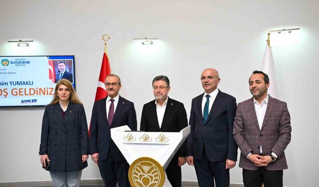 Bakan Yumaklı’dan Malatya Büyükşehir Belediyesi’ne ziyaret