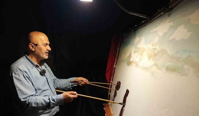 Balıkesir’de Hacivat-Karagöz canlı sinema etkinliği
