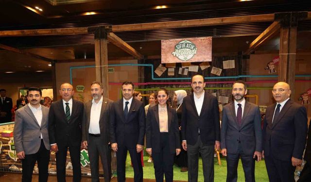 Başkan Altay tüm çocukları ’Konya Çocuk Kitap Günleri’ne davet etti