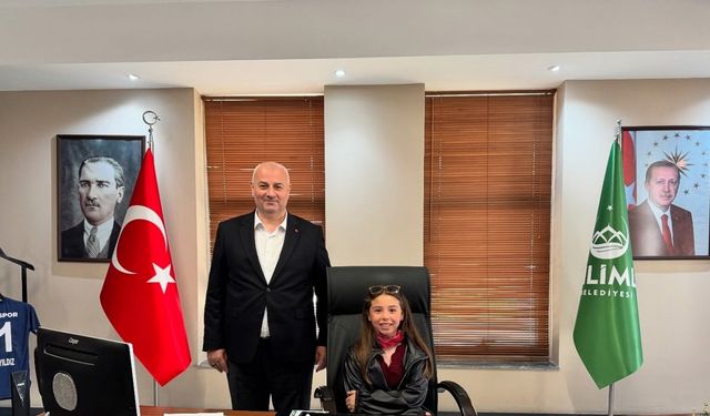 Başkanlık koltuğuna Öznehir oturdu