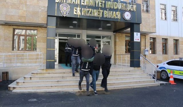 Batman’da marketteki silahlı kavga kamerada