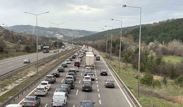 Bayram trafiği durma noktasına geldi